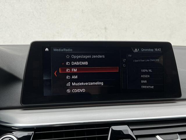 BMW 5-SERIE 520i Touring High Executive | M-Sportpakket | Stuurverwarming | Getint Glas Achter