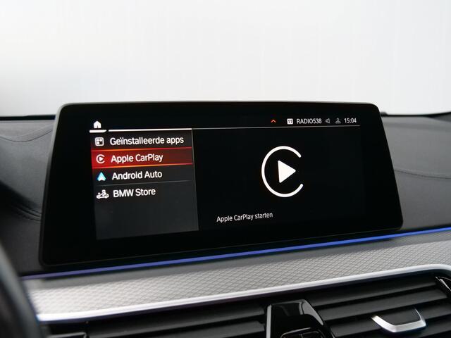 BMW 6-SERIE Gran Turismo 630i High Executive 259 Pk Automaat Navi / Apple Carplay / Leer / Schuifdak / Trekhaak / Camera's