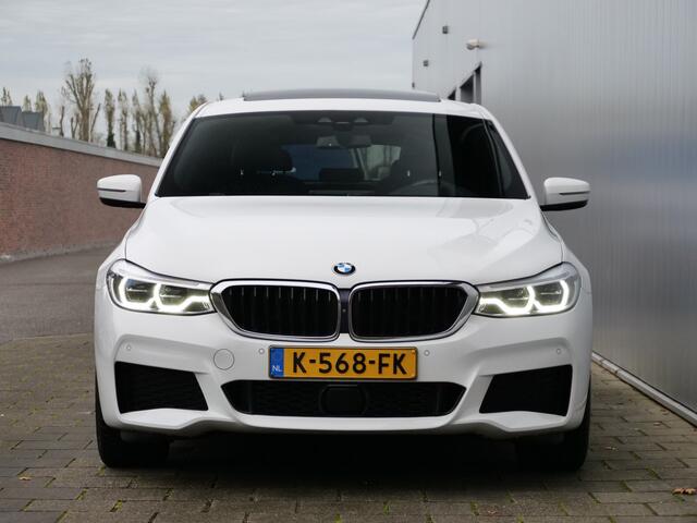 BMW 6-SERIE Gran Turismo 630i High Executive 259 Pk Automaat Navi / Apple Carplay / Leer / Schuifdak / Trekhaak / Camera's