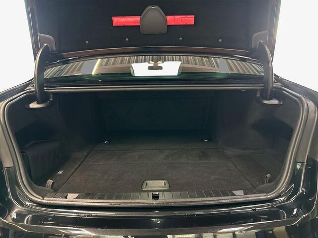 BMW 7-SERIE 745Le xDrive High Executive M-Sport ACC Massage Stoelkoeling Panoramadak Head-Up Entertainment