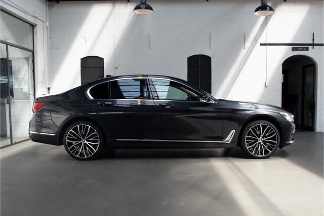BMW 7-SERIE 740e iPerformance High Executive HEAD-UP / SOFTCLOSE / PANO / LEER