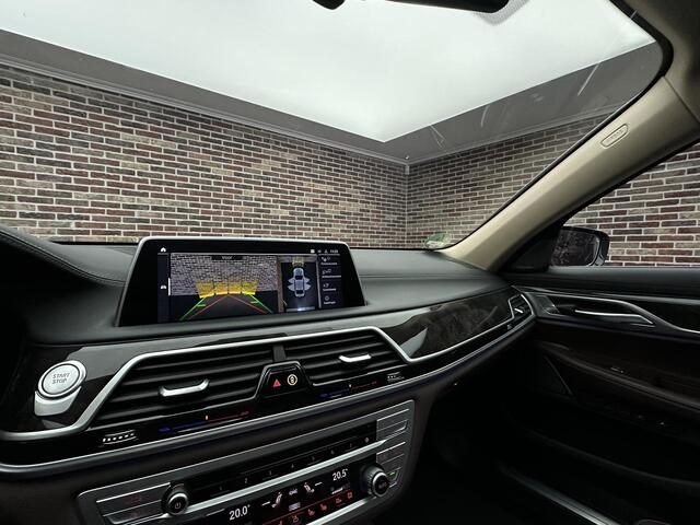 BMW 7-SERIE 745Le xDrive High Executive chauffeur pakket Lounge Panorama Dealer Garantie Massage