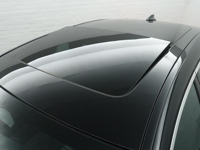 BMW 7-SERIE 745Le xDrive Individual Aut- Panoramadak, Stoelventilatie, Softclose, Achterasbesturing, Head Up, Sfeerverlichting, Memory