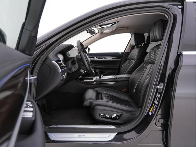 BMW 7-SERIE 745e High Executive (INCL-BTW) *LASER-LED | EXCLUSIV-NAPPA-LEATHER | HEAD-UP | SOFT-CLOSE | BLIND-SPOT | MEMORY-PACK | DIGI-COCKPIT | KEYLESS | DAB+ | CAMERA | COMFORT-SEATS | AMBIENT-LIGHT | DAB | CARPLAY | 18"