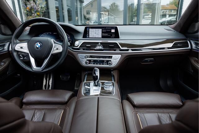 BMW 7-SERIE 745e M-Sport Individual Pano - Soft Close - 360view - Head Up