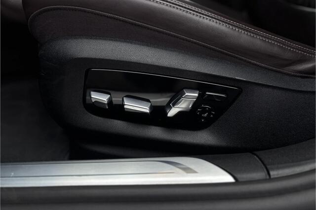 BMW 7-SERIE 745e High Executive | Schuif-Kanteldak | 4-WS | Comfortleder | Soft-Close | Head-Up | Alcantara hemel