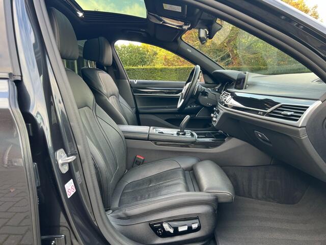 BMW 7-SERIE 730D High Executive M Sport Pano HUD Massage 360 Keyless 4WST.