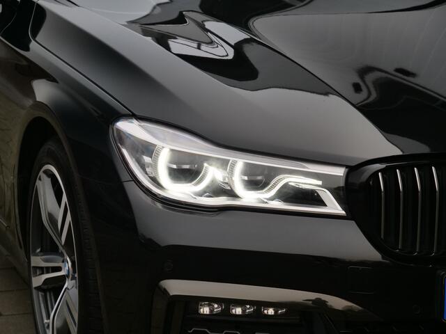 BMW 7-SERIE 740e iPerformance High Executive 326 Pk Automaat Navi / Leer / DAB / Schuifdak / M-pakket