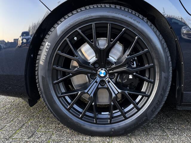 BMW 7-SERIE M760e xDrive | M-Sport Pro | 20'' | B&W | Elek. portier. | Driv. + Park. Prof. | Stoelvent. + Massage voor/achter | Theatre Screen | Kristal koplamp | Trekhaak | Exe. Driv. Pro | Act. Steering | Panorama.