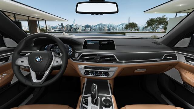 BMW 7-SERIE 745Le 394PK / Skylounge / B&W / Laser / M- Individual / 360°