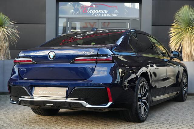 BMW 7-SERIE 750e xDrive 489pk ExclusiveLounge/HUD/B&W