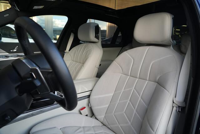 BMW 7-SERIE 750e xDrive 489pk ExclusiveLounge/HUD/B&W