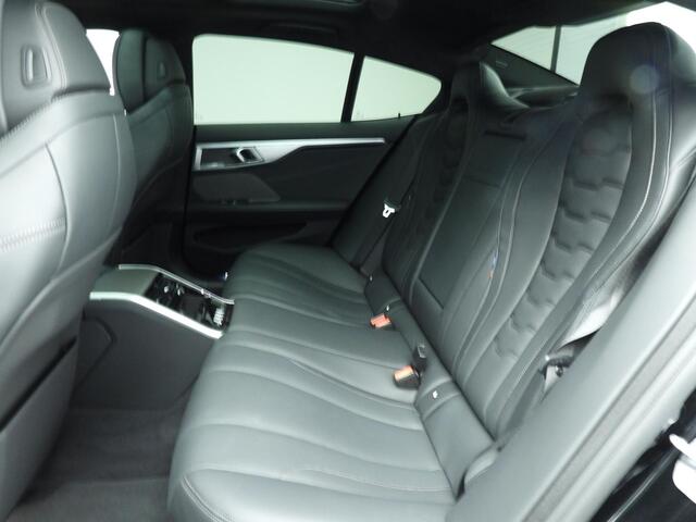 BMW 8-SERIE Gran Coupé 840i | M-Sportpakket | Laserlicht | Leder | HUD | Schuifdak | Elektr. zetels | Active cruise contole | DAB | Alu 19 inch