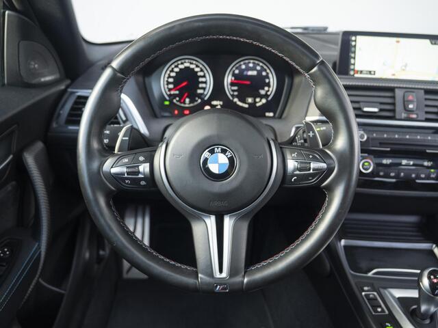 BMW M2 2 Serie Coupé Competition | M-Performance Carbon | 19'' | Comfort Access | Achteruitrijcamera | Schuif-/kanteldak | Stoelverwarming | Harman-Kardon | Remus Uitlaatsysteem