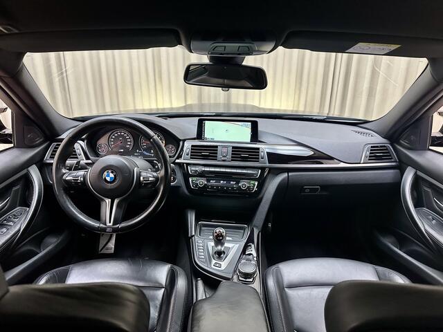 BMW M3 3-serie DCTA *Keramisch* BLACK EDITION / Carbon dak / HUD / Harman Kardon / Stuur/Stoelverwarming / Keyless / 19"M-velg