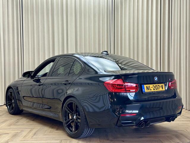 BMW M3 3-serie DCTA *Keramisch* BLACK EDITION / Carbon dak / HUD / Harman Kardon / Stuur/Stoelverwarming / Keyless / 19"M-velg