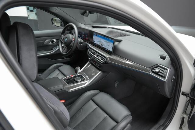 BMW M3 Touring xDrive Competition |incl BTW|Track Pack|M-Performance parts|Frozen White|Laser|21 inch Frozen Bronze velgen|eerste eigenaar|Nederlandse auto|keramische remmen|