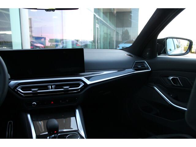 BMW M3 3 Serie xDrive Competition High Executive Automaat / M Drive Professional / M Carbon kuipstoelen / Laserlight / M Carbon-keramisch remmen / Adaptief M Onderstel
