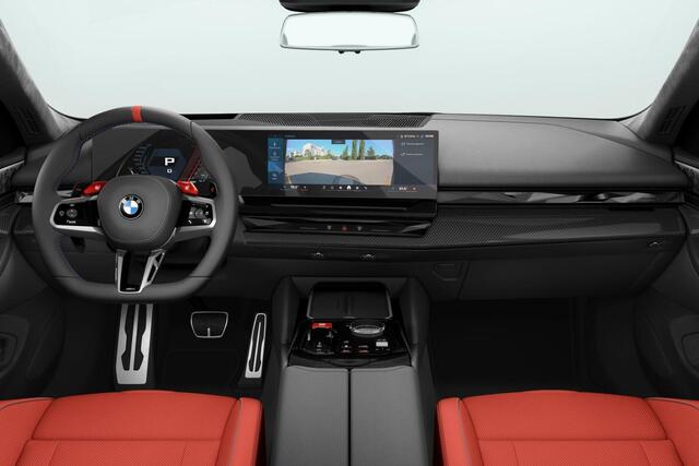 BMW M5 / Keramische remschijven / M Driver's Pack / Driving Assistant Professional