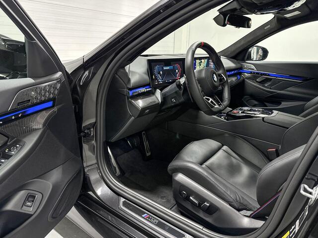 BMW M5 5 Serie Sedan | M-Drivers Pack | Carbon Pack incl Carbon Dak | Comfort Pack | Bowers&Wilkins | Driving Assistant Professional | M-Carbon Keramische Remmen | Comfort Access | Trekhaak