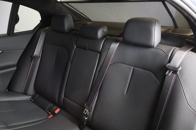 BMW M5 Sedan - Ultimate Pack - Keramische Remmen - Carbon Pack