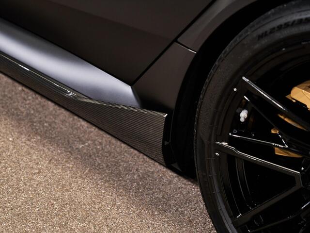 BMW M5 Touring V8 M Hybrid, Akrapovic, M Performance, M Drivers Package, Ultimate Package, ceramic, B&W, 21", pano, tr.haak, stl.ventilatie, memory, carbon