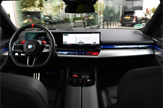 BMW M5 5 Serie Automaat / Panoramadak / Stoelventilatie / Bowers & Wilkins / M Multifunctionele voorstoelen / Adaptieve LED / Parking Assistant Plus / Driving Assistant Professional
