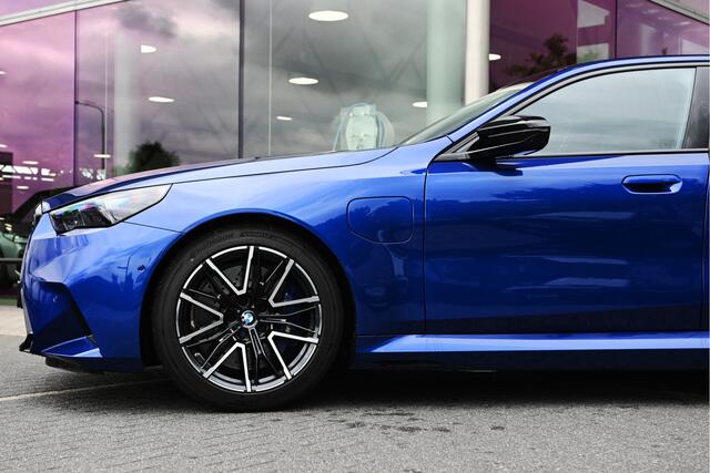 BMW M5 5 Serie Automaat / Panoramadak / Stoelventilatie / Bowers & Wilkins / M Multifunctionele voorstoelen / Adaptieve LED / Parking Assistant Plus / Driving Assistant Professional