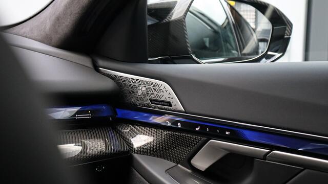 BMW M5 Touring | M Drivers Pack | Keramisch | Comfort Pack | Trekhaak | Carbon | Panoramadak | Head-up