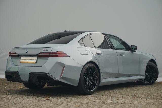 BMW M5 Sedan | Comfort Package