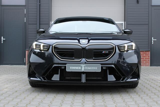 BMW M5 5-serie Sedan - Zwart leder - Panoramadak 20 inch 951M - Bowers & Wilkins