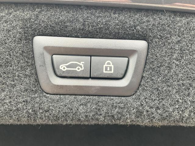 BMW M8 Competition Keramisch Bowers&Wilkins HUD Carbon SoftClose Leder Voll.Onderhouden!