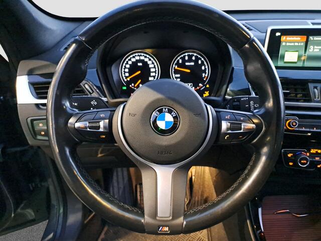 BMW X1 20i Orange Edition | Pano | Leder | Head-up