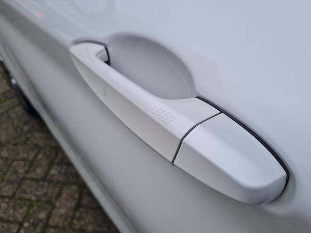 BMW X1 xDrive25e High Executive M Sport 18"/Panoramadak/Head-up/Adaptieve cruise/Sportstoelen/Stoelverwarming/Camera/LED/Keyless/PDC v+a