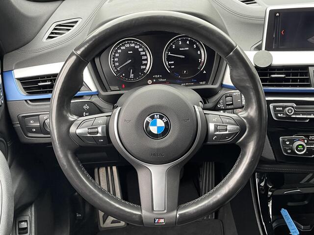 BMW X1 xDrive25e High Executive M Sport 18"/Stoelverwarming/Sportstoelen/Elektrische Klep/LED/DAB/Navigatie/PDC