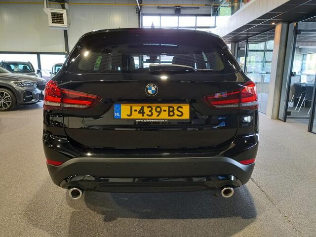 BMW X1 sDrive20i Executive Edition X-Line | Facelift | Panorama | HUD | Leder beige | Camera | NAP