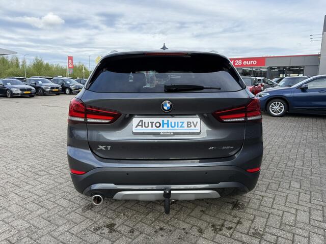 BMW X1 xDrive25e Executive xLine Trekhaak ACC Head-Up Display Elek. Stoelverstelling Navi Plus Carplay Achteruitrijcamera BMW Premium Selection garantie