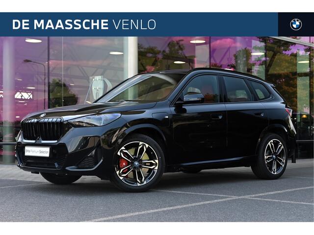 BMW X1 xDrive30e High Executive M Sport Automaat / Trekhaak / Sportstoelen / Adaptieve LED / M Adaptief onderstel / Parking Assistant Plus / Head-Up / Comfort Access