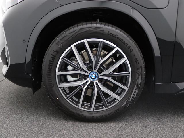 BMW X1 xDrive25e M Sportpakket | Premium Pack | Comfort Pack | Travel Pack | Achteruitrijcamera | Harman-Kardon |18"