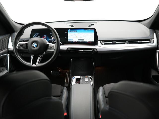 BMW X1 sDrive18i M-Sport |Leder Alcantara Sportstoelen | Navigatie | Cruise Control | Camera | Park Asist