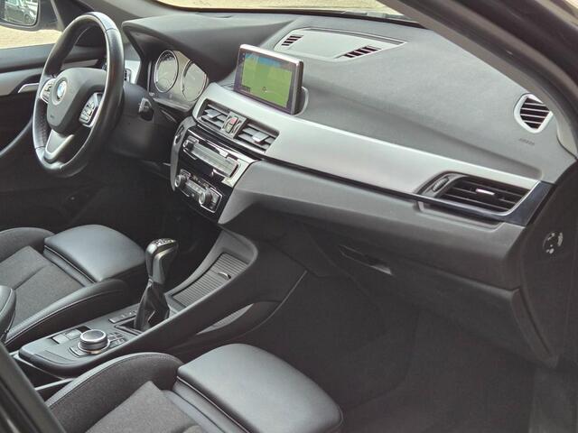 BMW X1 XDRIVE25E I PANORAMA I SPORTSTOELEN I KEYLESS I