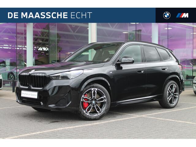 BMW X1 sDrive20i High Executive M Sport Automaat / Panoramadak / Trekhaak / Sportstoelen / Comfort Access / M Adaptief onderstel / Adaptieve LED / Parking Assistant Plus / Head-Up / Harman-Kardon