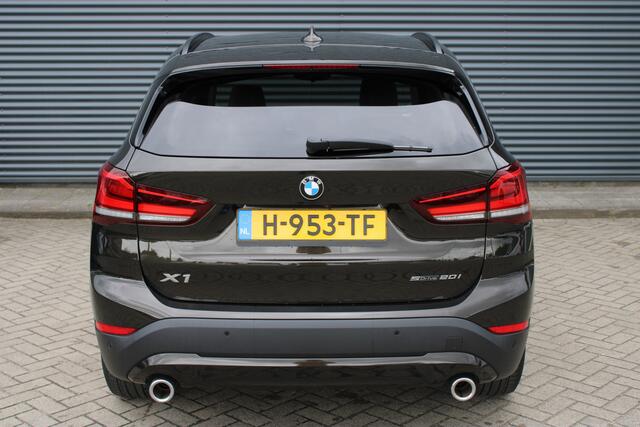 BMW X1 sDrive20i 192PK Executive Leer Full-Led Camera Navigatie