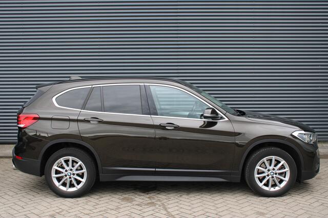 BMW X1 sDrive20i 192PK Executive Leer Full-Led Camera Navigatie