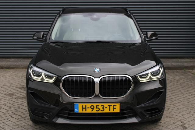 BMW X1 sDrive20i 192PK Executive Leer Full-Led Camera Navigatie