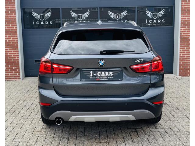 BMW X1 sDrive18i 1e eigenaar Navigatie Sport edition