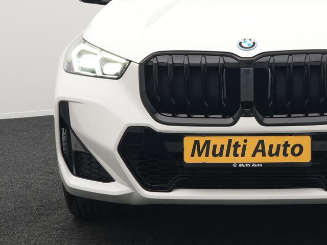 BMW X1 xDrive30e M-sport Plug in Hybrid | PHEV | Adaptive Cruise | Head-up Display | 360 Camera | Carplay | Stoelen Verwarmd | Sfeerverlichting |