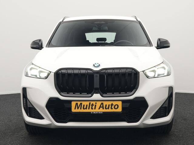 BMW X1 xDrive30e M-sport Plug in Hybrid | PHEV | Adaptive Cruise | Head-up Display | 360 Camera | Carplay | Stoelen Verwarmd | Sfeerverlichting |