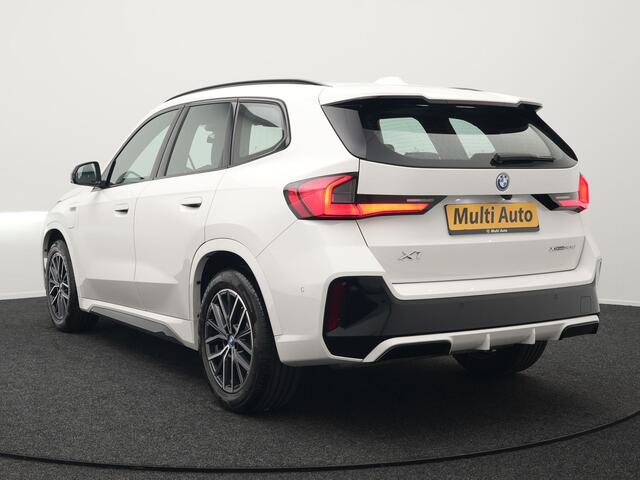 BMW X1 xDrive30e M-sport Plug in Hybrid | PHEV | Adaptive Cruise | Head-up Display | 360 Camera | Carplay | Stoelen Verwarmd | Sfeerverlichting |