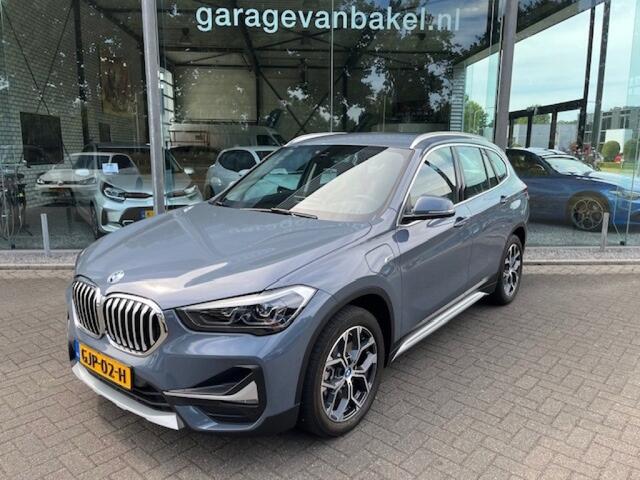 BMW X1 xDRIVE 25e X-LINE PDC NAVI GROOT SCHERM